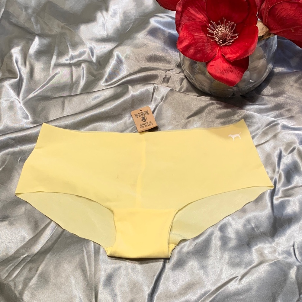 🌹Victoria's Secret PINK • NWOT Seamless Hipster Yellow Lightweight Panties